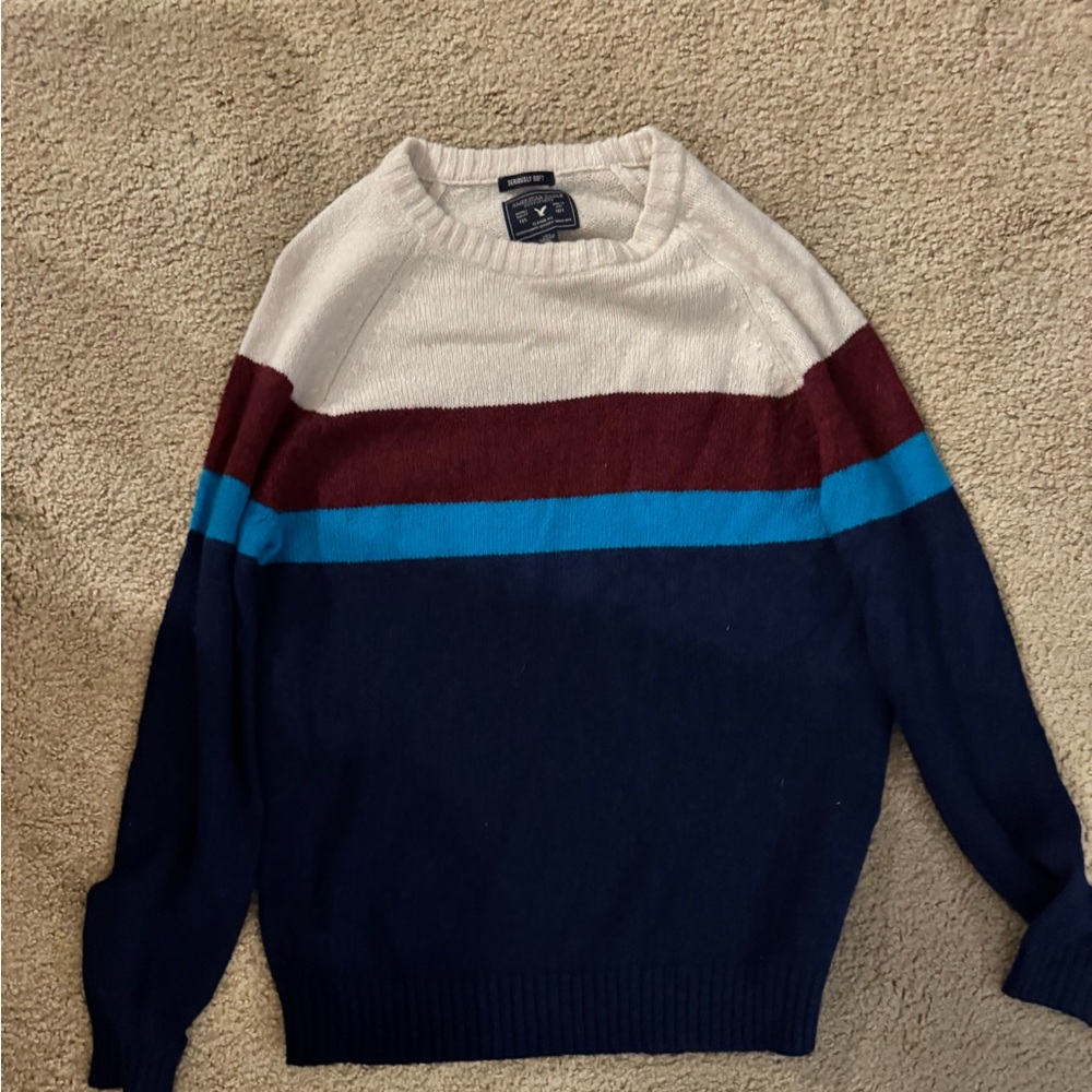 American eagle super soft and comfy sweater